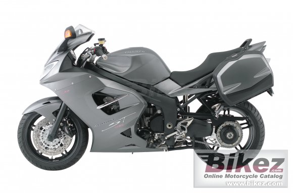 2009 Triumph Sprint ST photo